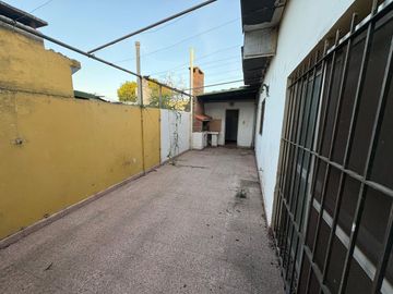 CASA FUNCIONAL DOS DORMITORIOS ZONA JERARQUICOS