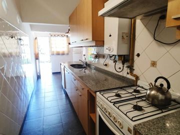 VENTA CASA 3 DORM PISCINA ESCRITURA CARLOS PAZ