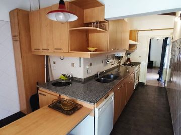 VENTA CASA 3 DORM PISCINA ESCRITURA CARLOS PAZ