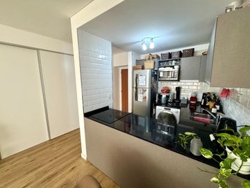 DEPTO EN VENTA 3 AMBIENTES C/ COCHERA EN CABALLITO