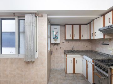 DEPTO 3 AMB - BAULERA - COCHERA FIJA - BALCÓN