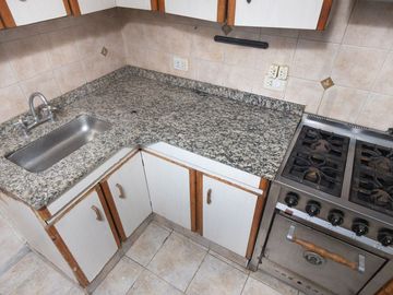 DEPTO 3 AMB - BAULERA - COCHERA FIJA - BALCÓN