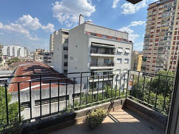 VENTA DPTO 4 AMB  CON TOILETTE Y BALCÓN EN FLORES