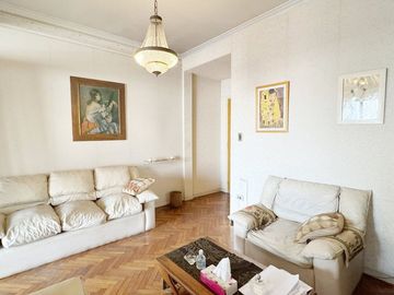 VENTA DPTO 4 AMB  CON TOILETTE Y BALCÓN EN FLORES