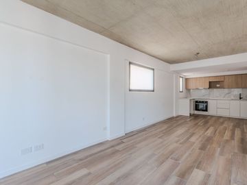 2 AMBIENTES DE 55 M2 C/BALCÓN TERRAZA Y PARRILLA