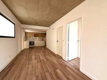 2 AMBIENTES DE 55 M2 C/BALCÓN TERRAZA Y PARRILLA