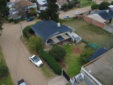 VENTA CASA GESELL ZONA GOLF GAS NATURAL 3 DORM