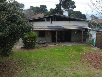 VENTA CASA GESELL ZONA GOLF GAS NATURAL 3 DORM