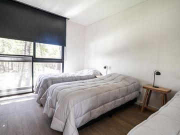 VENTA CASA 5 AMBIENTES BARRIO PIONEROS PINAMAR