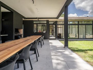 VENTA CASA 5 AMBIENTES BARRIO PIONEROS PINAMAR