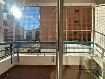 ALQUILER 2 AMBIENTES CABALLITO AMPLIO AV P. GOYENA