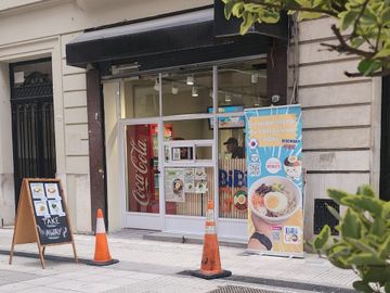 Local en microcentro zona comercial con renta