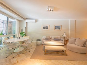 Venta Dpto. 4 amb. Palermo Chico patio y cochera