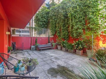 Venta Dpto. 4 amb. Palermo Chico patio y cochera