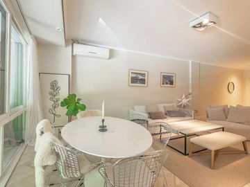 Venta Dpto. 4 amb. Palermo Chico patio y cochera