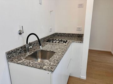 VENTA DEPARTAMENTO 2 AMB CON BALCON CHACARITA