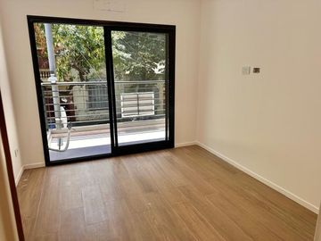 VENTA DEPARTAMENTO 2 AMB CON BALCON CHACARITA