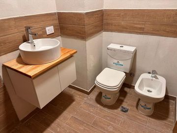 VENTA DEPARTAMENTO 2 AMB CON BALCON CHACARITA
