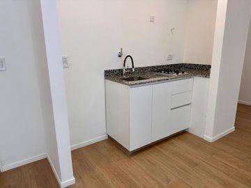 VENTA DEPARTAMENTO 2 AMB CON BALCON CHACARITA