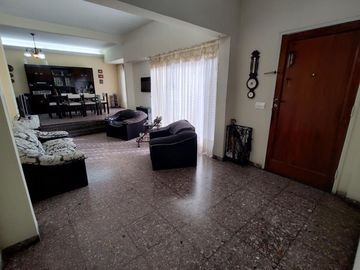 VENTA CASA 5 AMBIENTES QUINCHO COCHERA 2 AUTOS