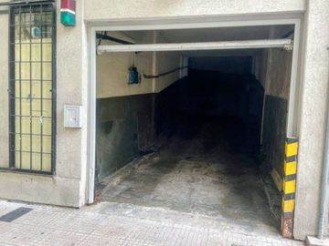 Cochera cubierta en venta - 12m2 - Balvanera