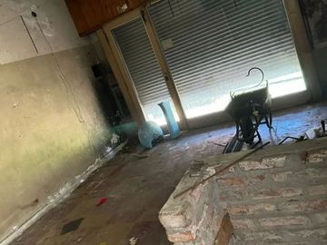 Venta Lote con casa  Villa Sarmiento APTA CREDITO