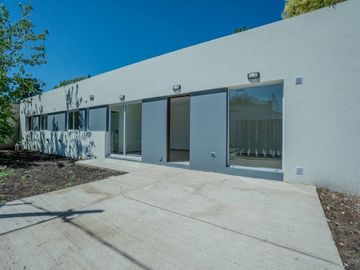 Casa en venta City Bell. 3 dormitorios, a estrenar