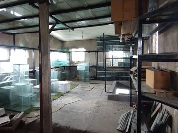 VENTA CASA DE 3 AMB. Y GALPON 2 PLANTAS (FINANCIA)