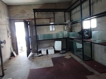 VENTA CASA DE 3 AMB. Y GALPON 2 PLANTAS (FINANCIA)
