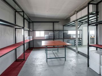 VENTA CASA DE 3 AMB. Y GALPON 2 PLANTAS (FINANCIA)