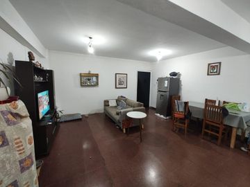 Venta Ph Berazategui Local departamento 3 ambiente