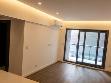VENTA DOS AMBIENTES EN PALERMO A ESTRANAR