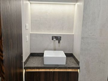 VENTA DOS AMBIENTES EN PALERMO A ESTRANAR