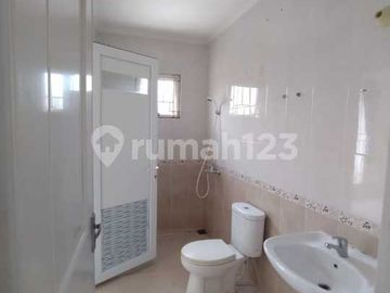 Rumah 2 Lantai Sutera Feronia Alam Sutera