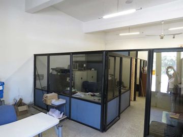 ALQUILER – DEPÓSITO - GALPÓN + OFICINAS Y VIVIENDA