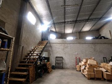 Venta Galpón 200Mts²-OPORTUNIDAD-PERMUTA