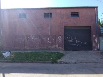 Venta Galpón 200Mts²-OPORTUNIDAD-PERMUTA
