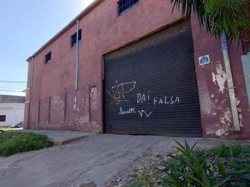 Venta Galpón 200Mts²-OPORTUNIDAD-PERMUTA