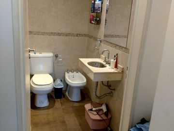 VENTA MODERNO y EXCELENTE 2 AMB- EDIF. CATEGORIA