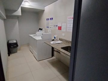 VENTA MODERNO y EXCELENTE 2 AMB- EDIF. CATEGORIA