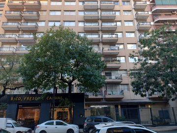 VENTA MODERNO y EXCELENTE 2 AMB- EDIF. CATEGORIA