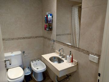VENTA MODERNO y EXCELENTE 2 AMB- EDIF. CATEGORIA
