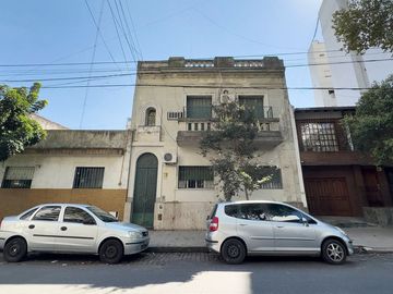 VENTA PH 6AMB MUY LUMINOSO BALCÓN TERRAZA QUINCHO