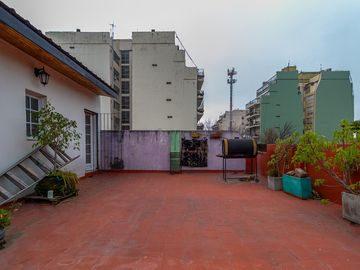 Ph 4 ambientes c/terraza s/expensas V. Gral Mitre