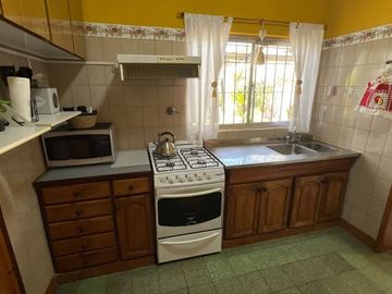 VENTA CASA Y 2 DEPTOS CON PILETA APTO CREDITO
