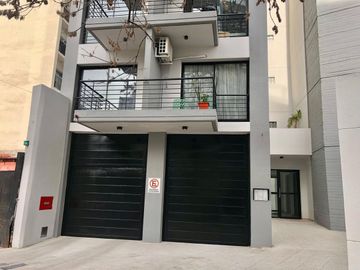 VENTA COCHERA CUBIERTA EN PB A ESTRENAR