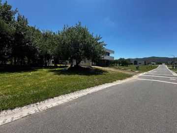 En venta lote La Arbolada Hollywood - Malagueño