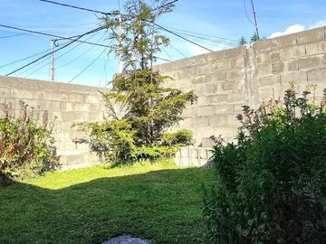 CASA CENTRICA CON PARRILLA Y PATIO