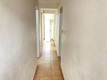 Casa en venta. Fisherton R. Parque y pileta.