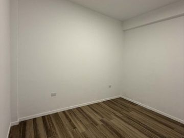 CASA DE PASILLO EN VENTA 2 DORMITORIOS